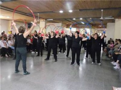 La Asociaci�n Mutual de Jubilados cerr� sus talleres con una muestra anual