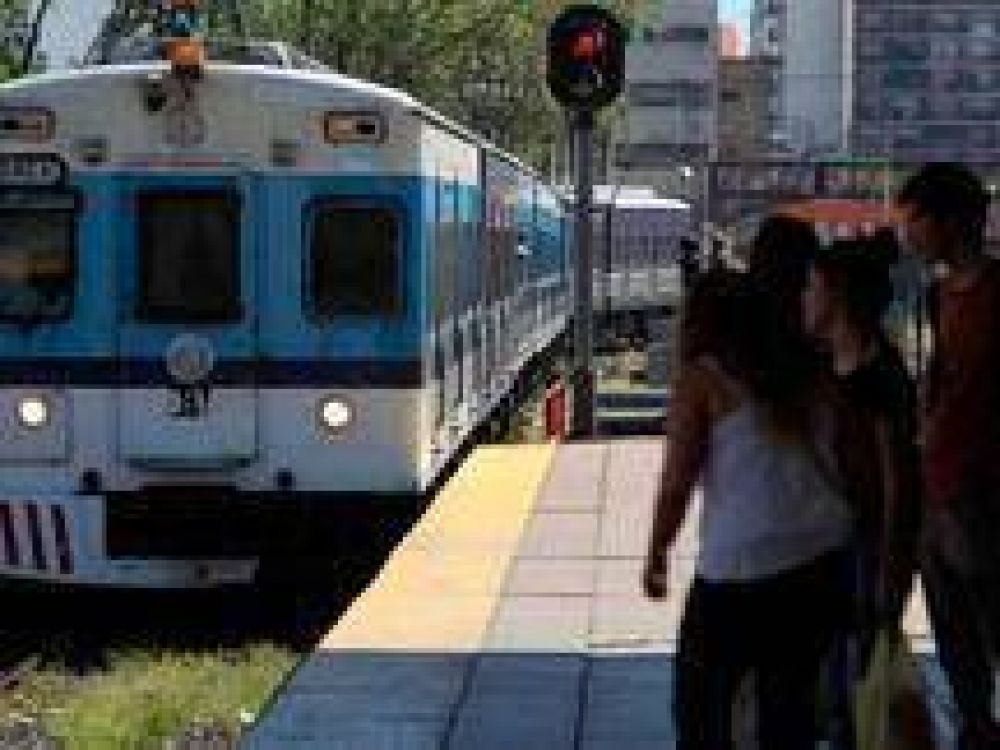 Prohiben venta y consumo de bebidas alcoh�licas en trenes 