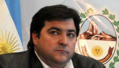  �Lejos estamos de que nos sobre el dinero�
