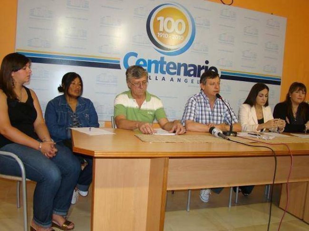 Abor�genes chaque�as participar�n de la Feria Internacional de Artesan�as 2012 