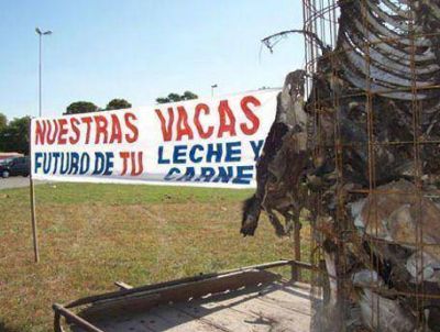 El campo sigue en calles y rutas