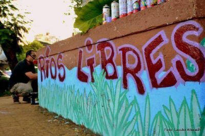Paredes que gritan No a las Represas 