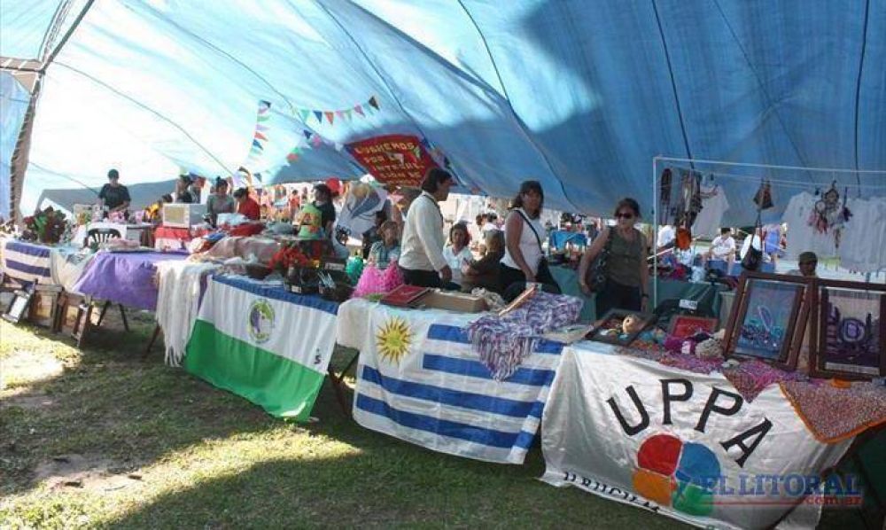 Arranc� la primera feria econ�mica y solidaria 