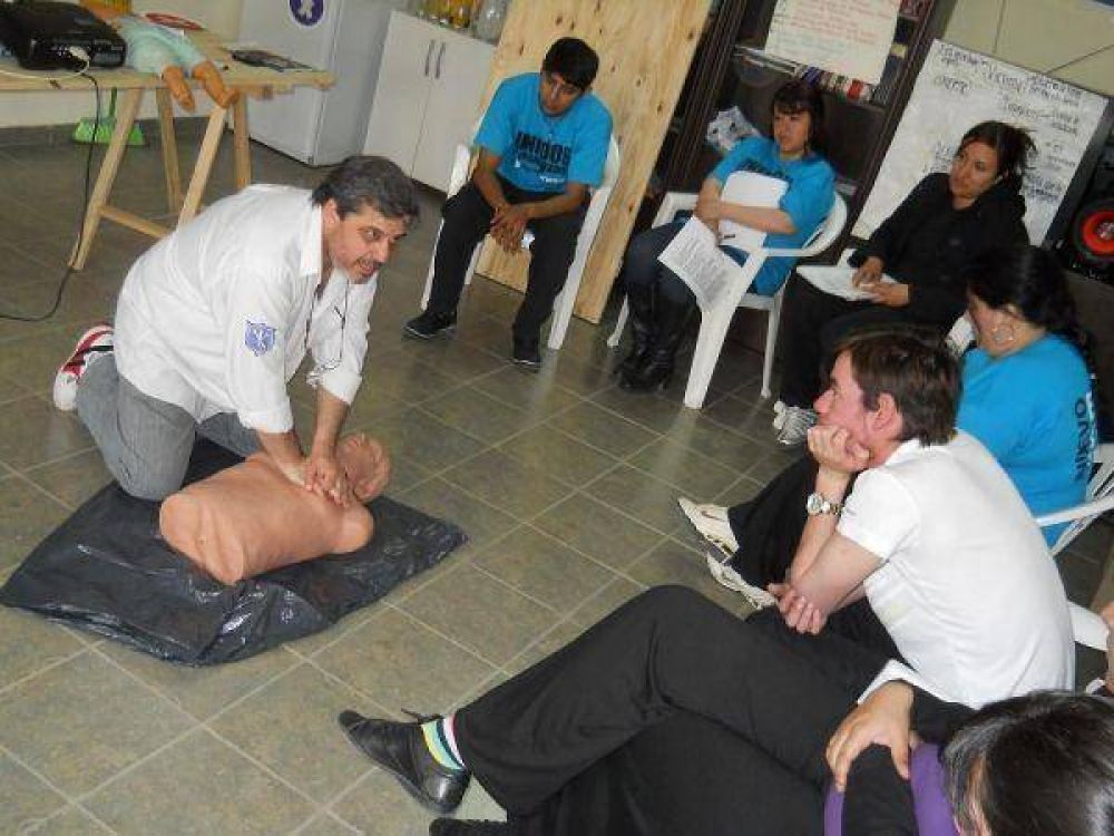 Llevan adelante curso intensivo de t�cnicas de Reanimaci�n Cardiopulmonar (RCP)