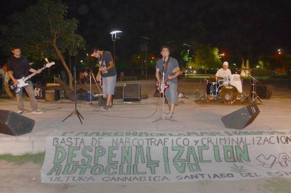 En Santiago del Estero tambi�n pidieron por la legalizaci�n de la marihuana 