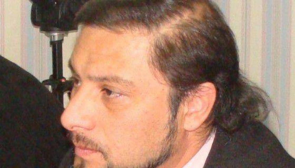  Camino: �Si la concejal quiere ser intendente que espere hasta el 2015�