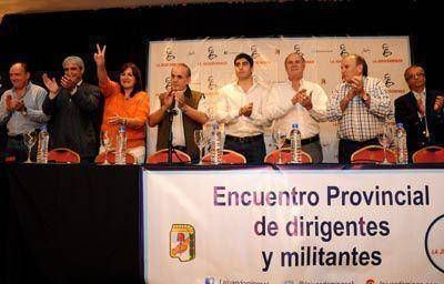 Fuerte apoyo a la candidatura presidencial de Scioli y duras cr�ticas al Gobierno nacional