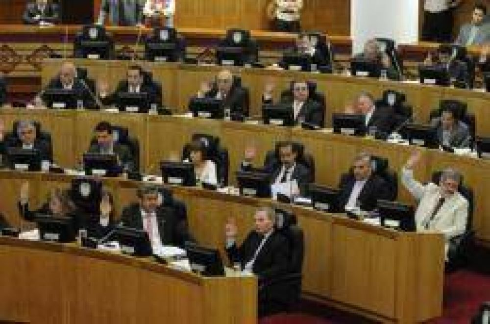 El presupuesto legislativo crece un 36,8% en 2013 