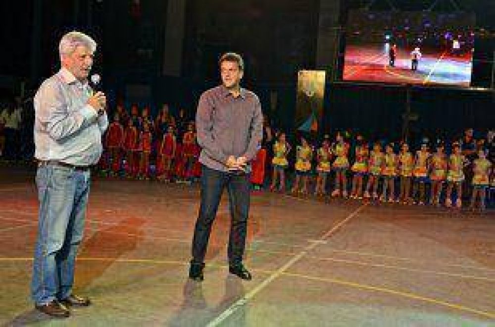 San Fernando y Tigre juntos por el deporte en la Gala de Pat�n Art�stico 2012