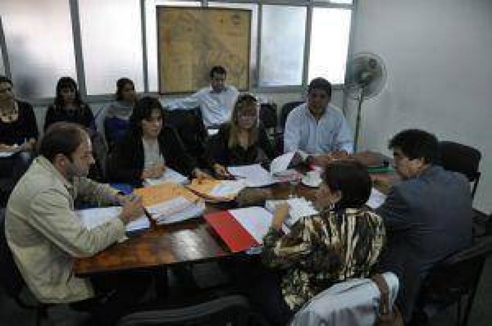 Quedan dos sesiones m�s para tratar el paquete judicial y el Presupuesto 2013