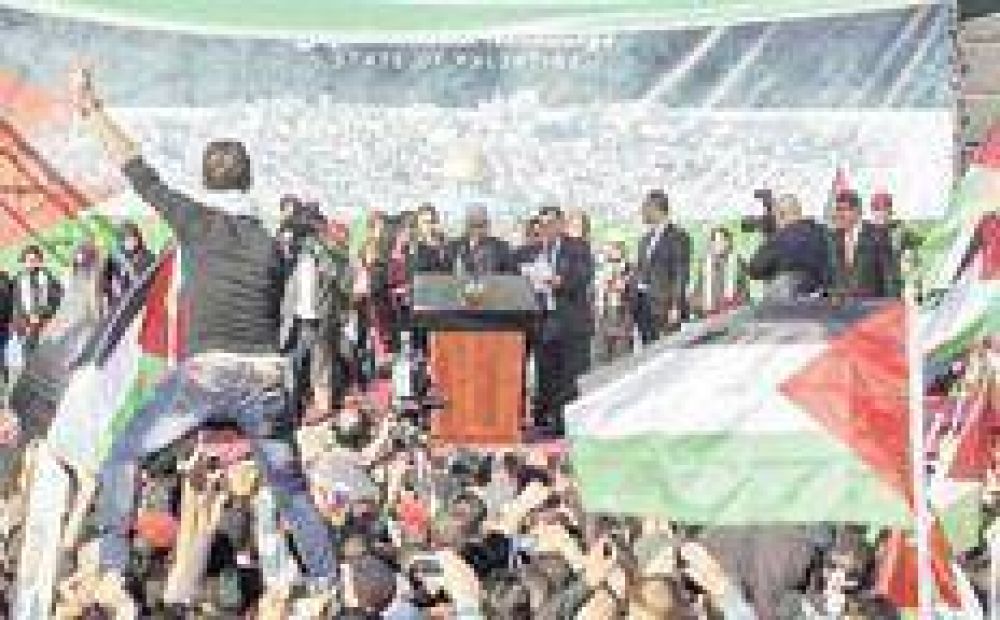 Regreso con represalia para Abbas