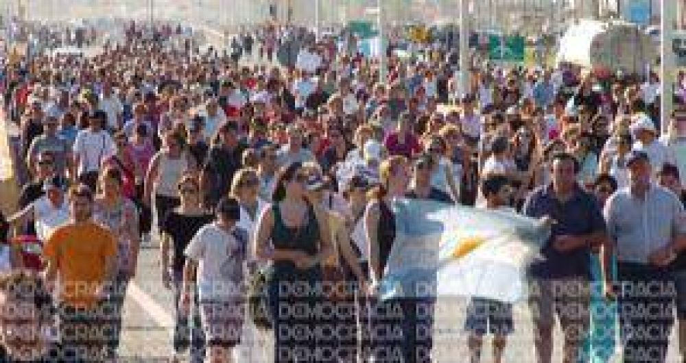 Autov�a en la Ruta 7: incluida en el Presupuesto 2013