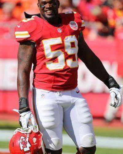 Jugador de la NFL se suicida frente a su entrenador