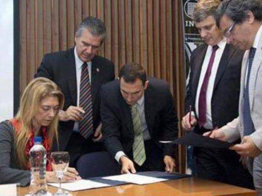 Convenio de asistencia para industrializar el litio