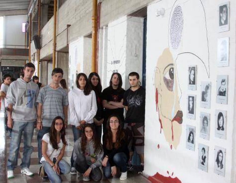 Muralismo en el ex Colegio Nacional: Cuando el arte ataca