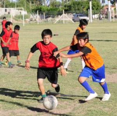 El Sol no aplac� el festejo deportivo entre amigos