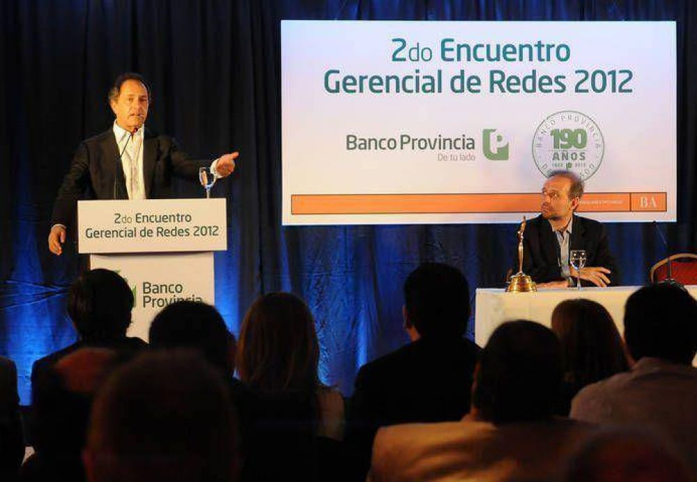Balance anual del Banco Provincia con el gobernador, gerentes y directivos