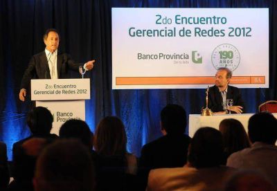 Balance anual del Banco Provincia con el gobernador, gerentes y directivos