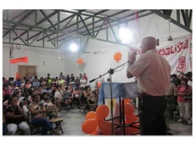 Socialistas fueron detenidos por pelearse tras un acto partidario