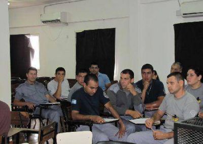 La Provincia capacita a Penitenciarios del Centro de Contenci�n de Menores