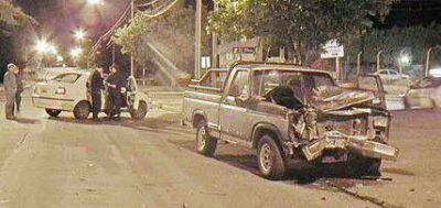 Dos j�venes motociclistas muertos en accidente
