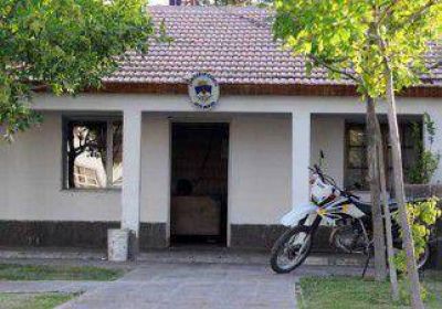 Golpe� a su ex novia y a tres polic�as 