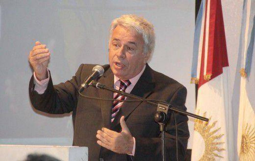 Encuesta demuestra el fracaso de campa�a para instalar a De la Sota 