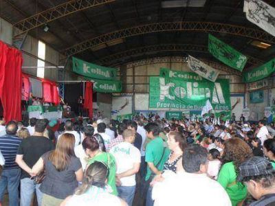 Mensajes para dentro y fuera del kirchnerismo en el plenario regional de Kolina