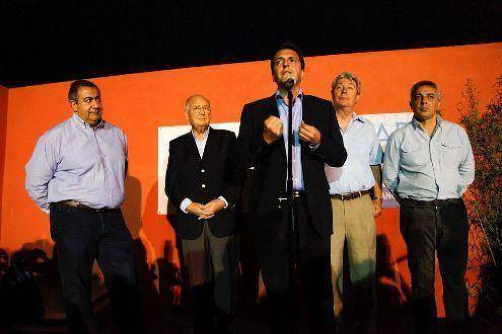 Massa inaugur� la sede de ATSA en Tigre