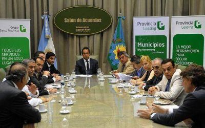 Scioli con treinta intendentes por financiaci�n y desendeudamiento