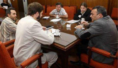 El Gobierno acordar� pol�ticas para incrementar el trabajo registrado  