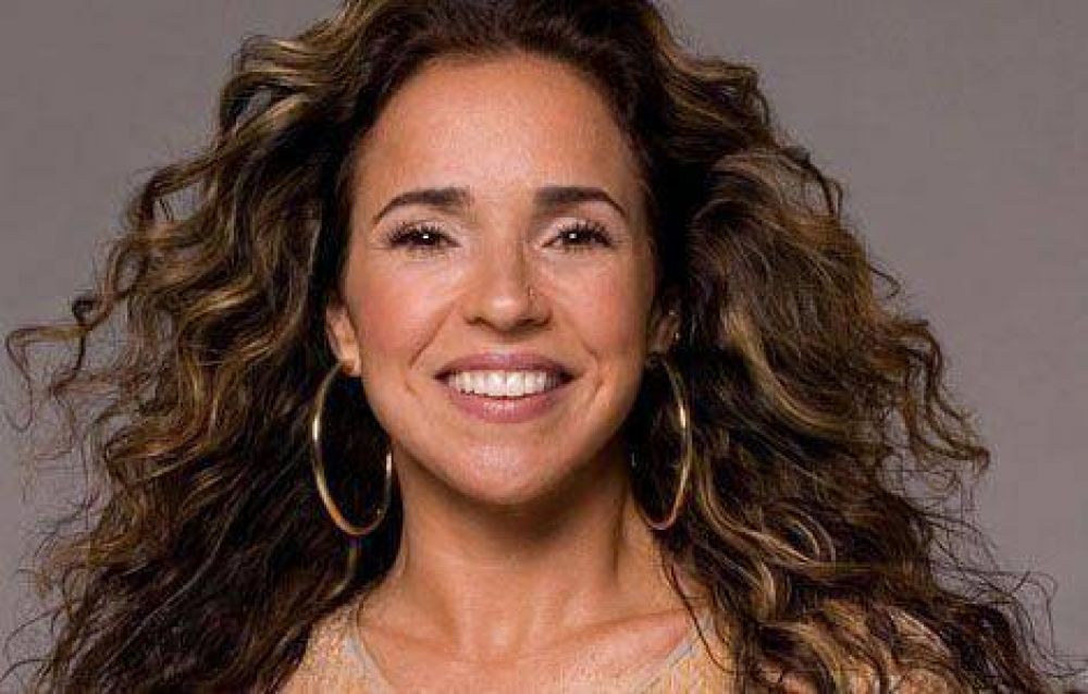 Daniela Mercury y Kevin Johansen en la Fiesta Nacional del Mar