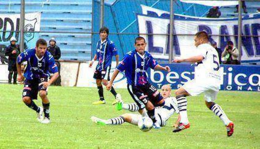 Claudio Fileppi:  �Queremos irnos con tres puntos m�s...� 