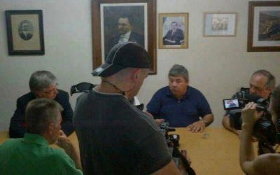 Fern�ndez y Armend�riz se reunieron con ediles de la UCR de Necochea
