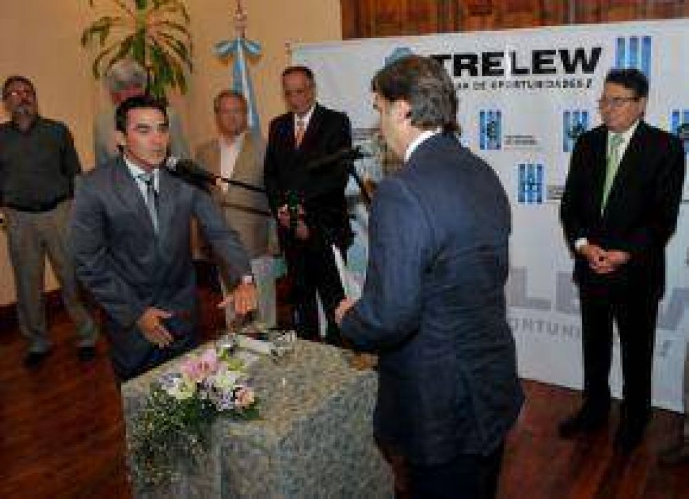 Asumi� Gonzalo Carpintero Como Secretario de Gobierno En Trelew
