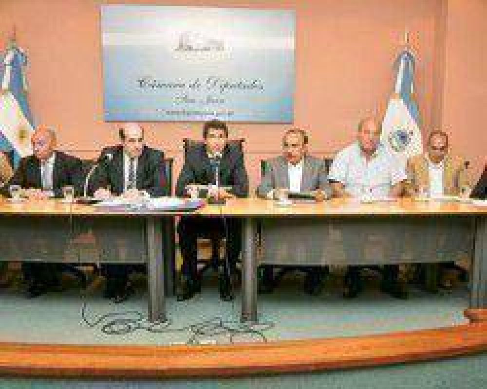 Anunciaron que la provincia no aumentar� los impuestos en 2013