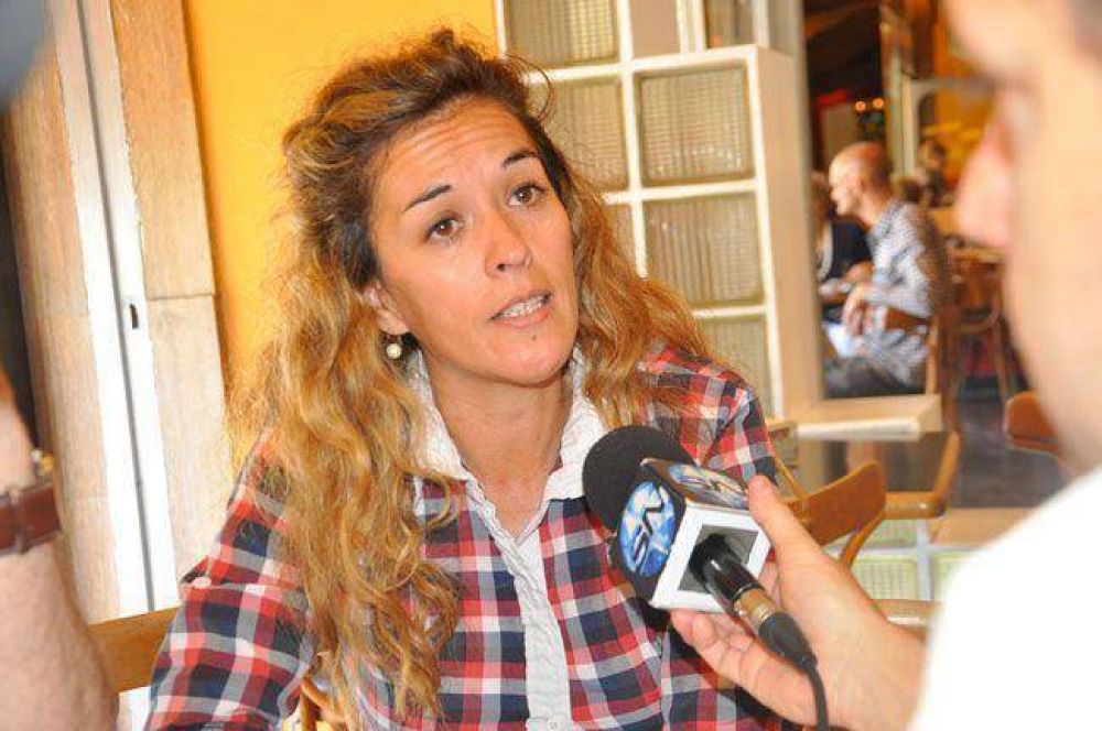 "Larra�aga dice incoherencias" 