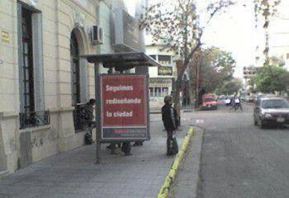 Otra tarea para la Sapem: tambi�n construir� los refugios para pasajeros de colectivos