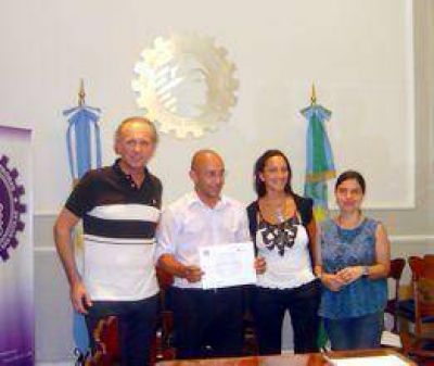 Entrega de certificados en la Federaci�n  