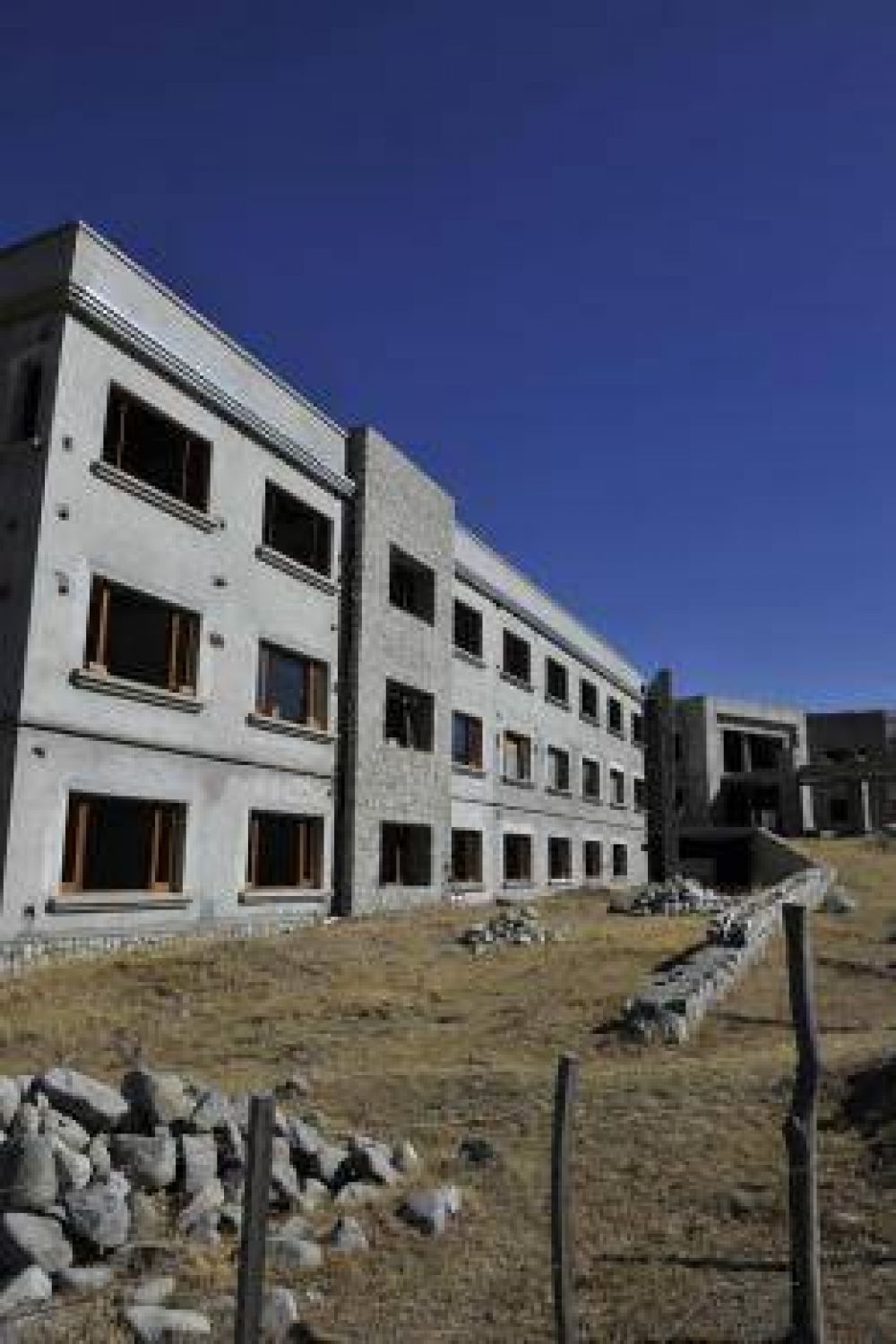 La empresa present� los aptos y dice que la obra est� en regla 