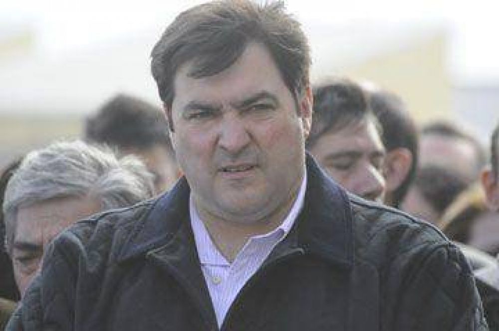 �Es preocupante que Cotillo no sepa qu� se aprob� en la C�mara�