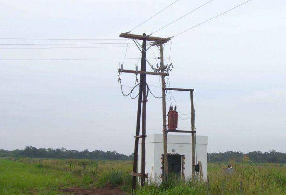 La Provincia avanza con la electrificaci�n rural y aprob� m�s obras por casi $ 8 millones