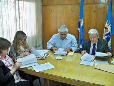 Apertura de licitaci�n para la Escuela EGB N� 50 y el Colegio N� 34