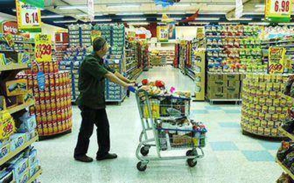 Cadena de supermercados se extiende en la provincia 