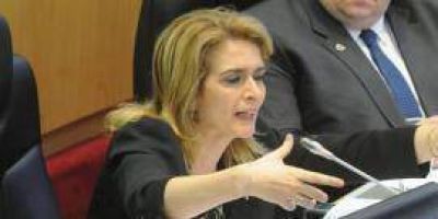 La presi�n de los vecinos surte efecto: marcha atr�s de Dur�n y Alperovich al aumento de cuotas en Lomas de Taf� 