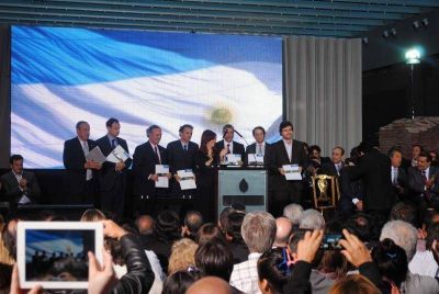 CRISTINA FERN�NDEZ DE KIRCHNER ANUNCI� LA CONSTRUCCI�N DE VIVIENDAS SOCIALES PARA SAN MIGUEL
