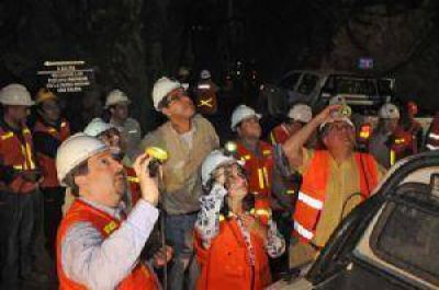 Luc�a Corpacci ratific� el rumbo minero provincial