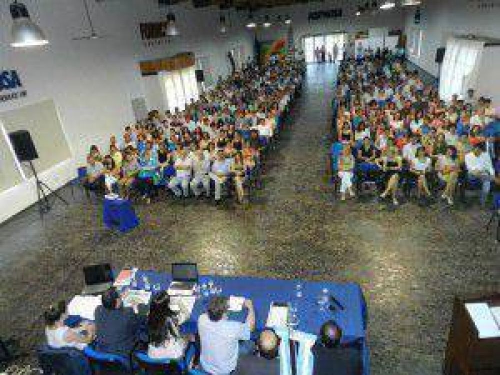 Masiva concurrencia a la Charla �Reformas al C�digo Fiscal de la Provincia�