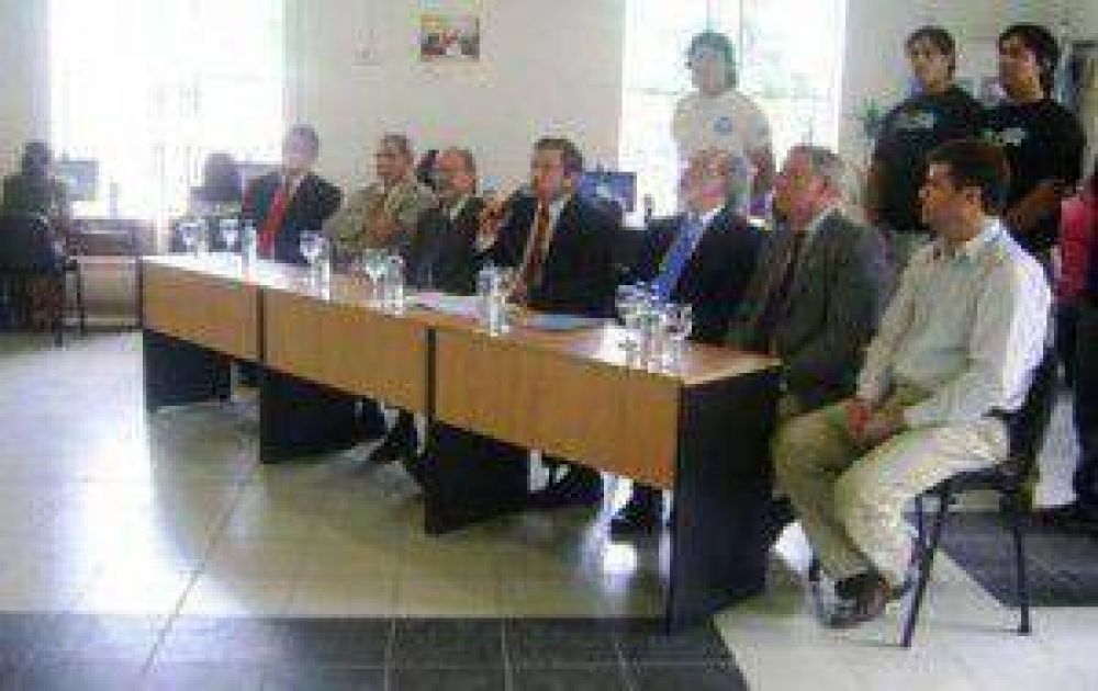 Habilitaron los primeros N�cleos de Acceso al Conocimiento tecnol�gico en la provincia