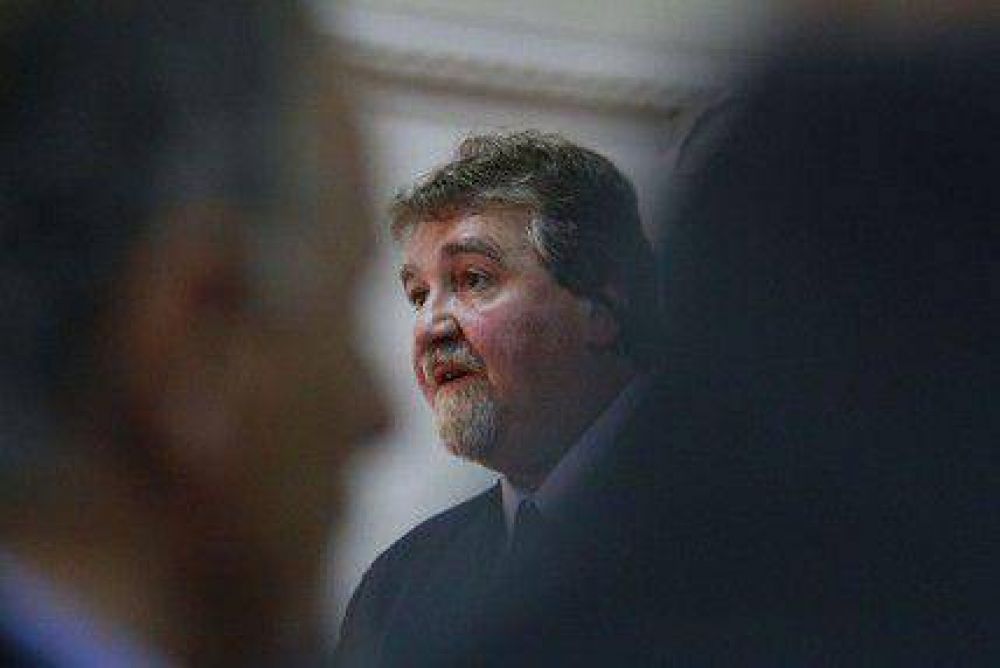 Cr�tico informe sobre el ataque del Municipio a los medios